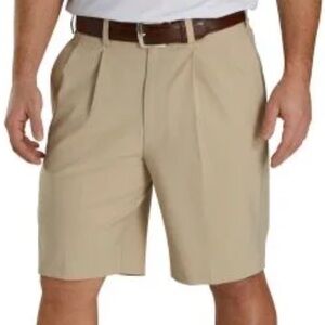 Callaway Mens Pleated Chinos Shorts Size 32 100% Cotton Made in Kong Kong